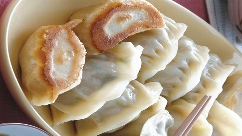 煎素菜锅贴 Vegetarian Pan-Fried Dumplings (8 pcs)
